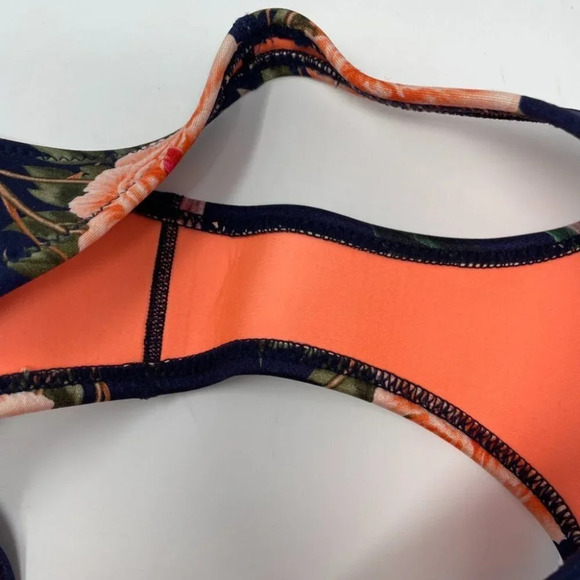 Triangl Delilah Floral Neoprene Bikini Set Size Small - Picture 9 of 9